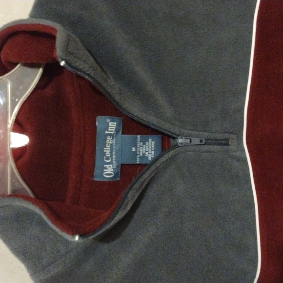 Vintage 90's Old College Inn Pull-Over - Picture 2 of 3